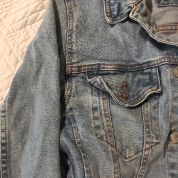 ZARA Jean Jacket in Good Condition - Picture 2 of 4
